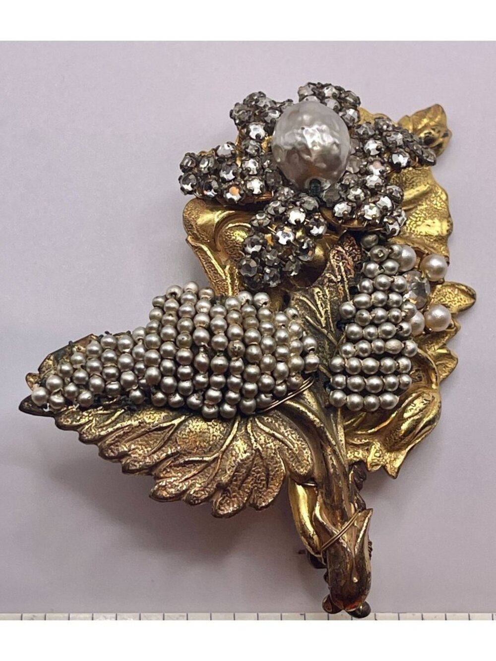 Vtg Signed Miriam Haskell Baroque Pearl & Seed Bead Gold Leaf Brooch